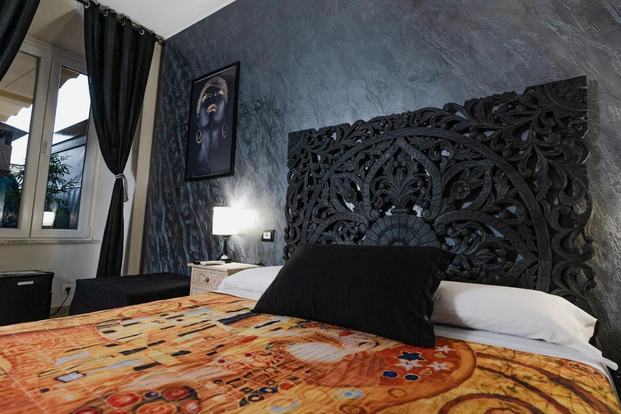 Le Boutique Luxury Rooms Diffused In Historic Center Fiumicino Exterior foto