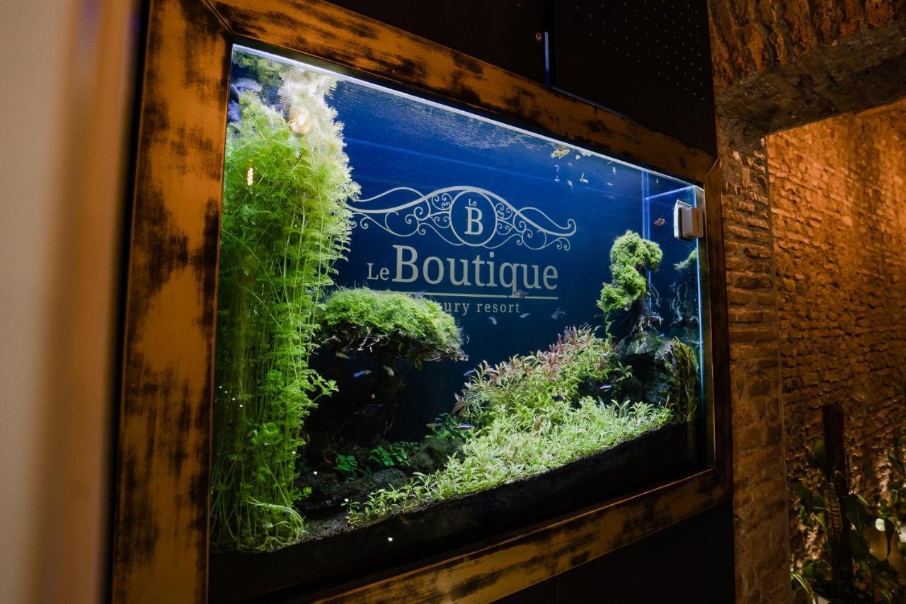 Le Boutique Luxury Rooms Diffused In Historic Center Fiumicino Exterior foto