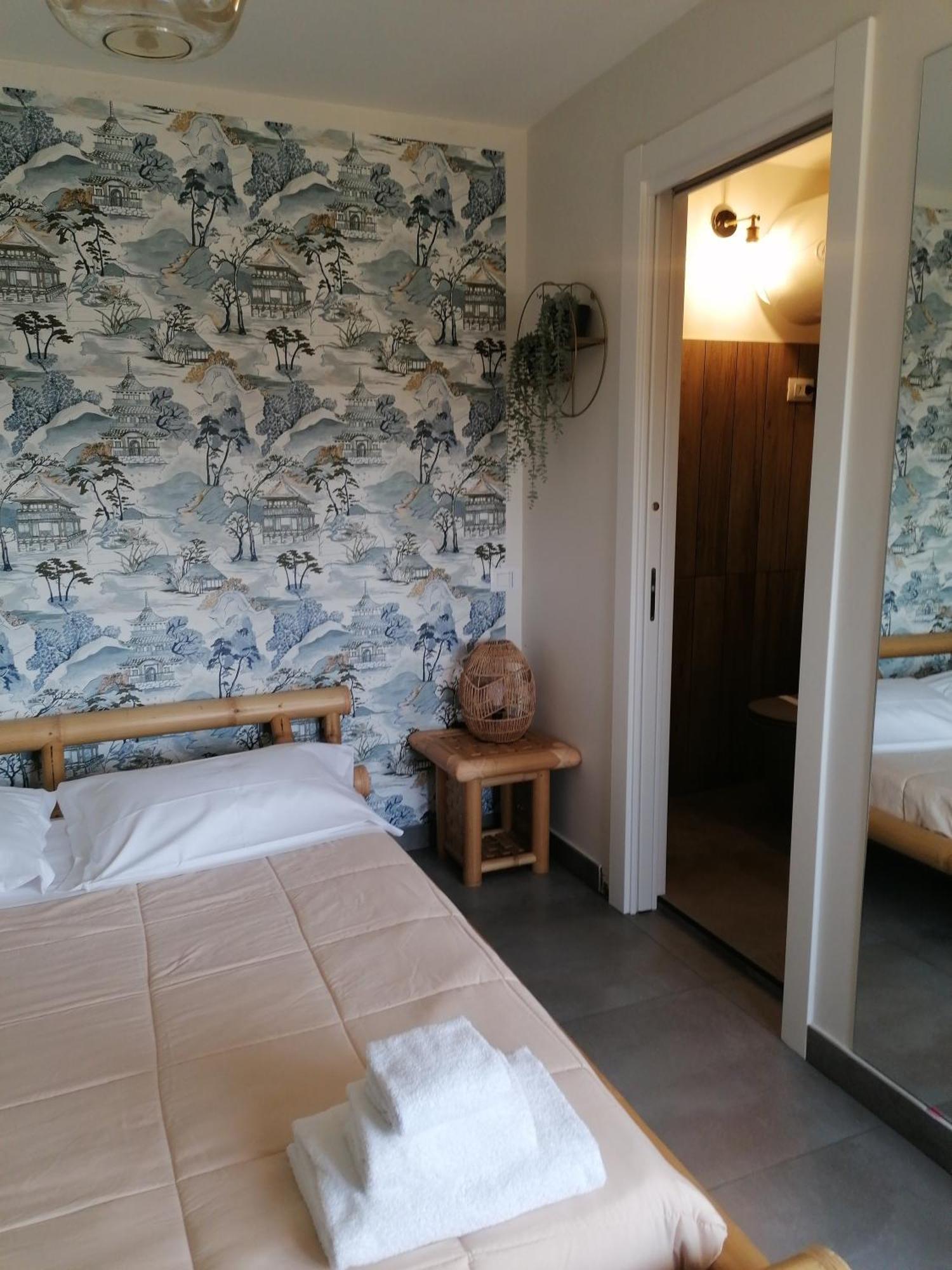 Le Boutique Luxury Rooms Diffused In Historic Center Fiumicino Exterior foto
